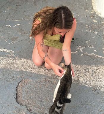 Full leaked Mallory malone private onlyfans photo