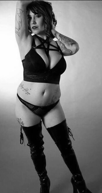 Full leaked Mama junebug private onlyfans photo
