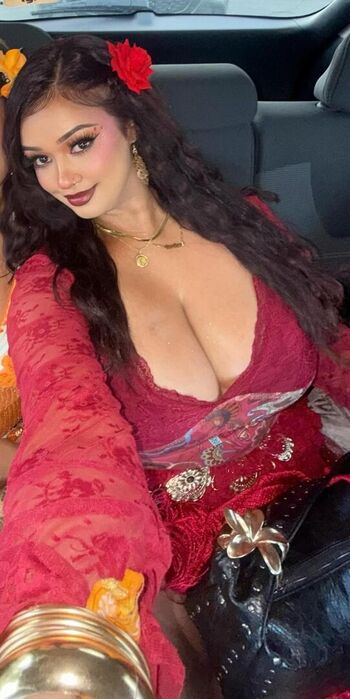 Full leaked Mamikaur private onlyfans photo