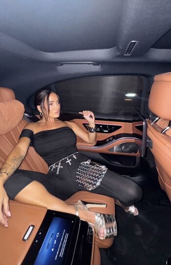 Full leaked Manon marsault private onlyfans photo