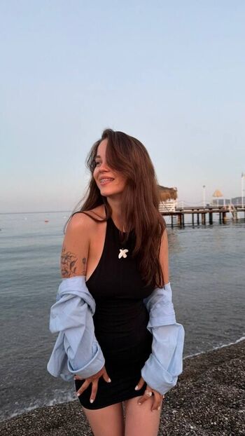 Full leaked Maroasmr private onlyfans photo