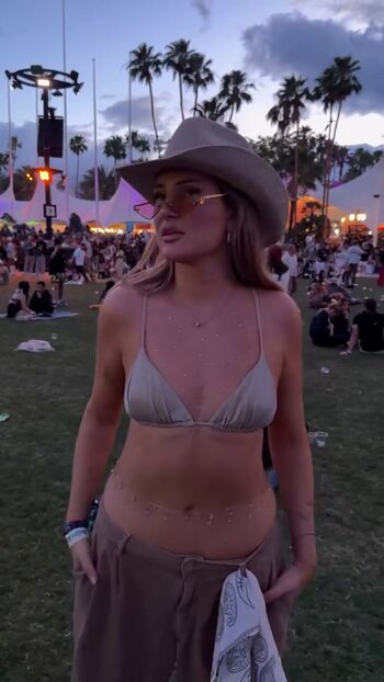 Full leaked Maren wolf page private onlyfans photo