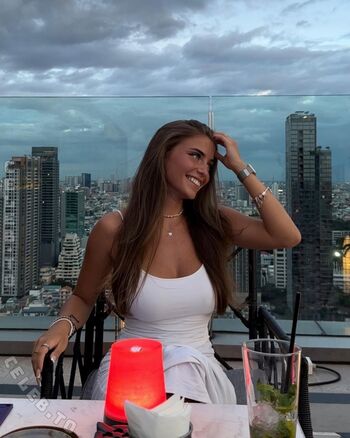Full leaked Mariablaa private onlyfans photo