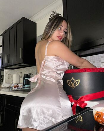 Full leaked Mariam olv private onlyfans photo