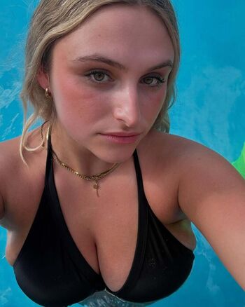 Full leaked Marianne surprenant page private onlyfans photo