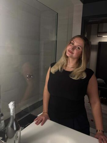 Full leaked Marianne surprenant private onlyfans photo