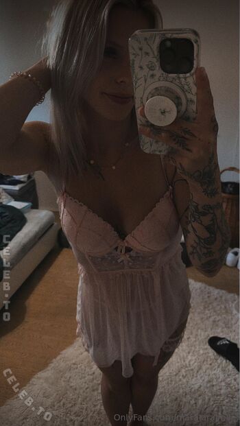 Full leaked Mariarouge private onlyfans photo