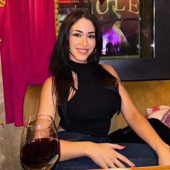 Maricel Freire Hotwife