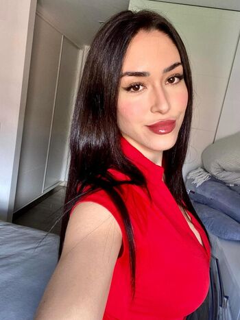 Maricel Freire Hotwife
