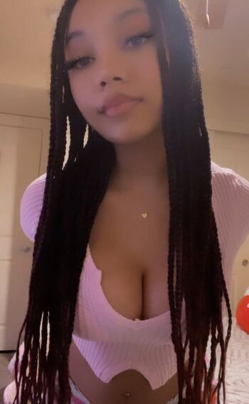 Full leaked Mariiiisel private onlyfans photo