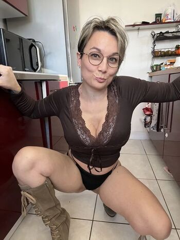 Full leaked Marine x private onlyfans photo