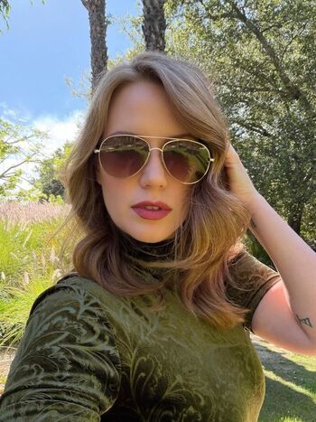 Full leaked Marisha ray page private onlyfans photo