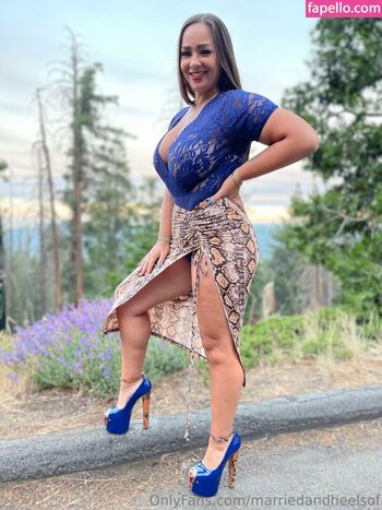 Full leaked Marriedandheels private onlyfans photo