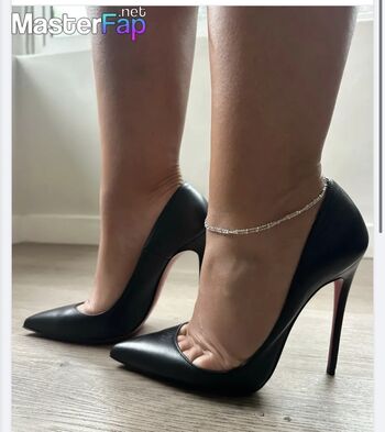 Full leaked Marriedandheels private onlyfans photo