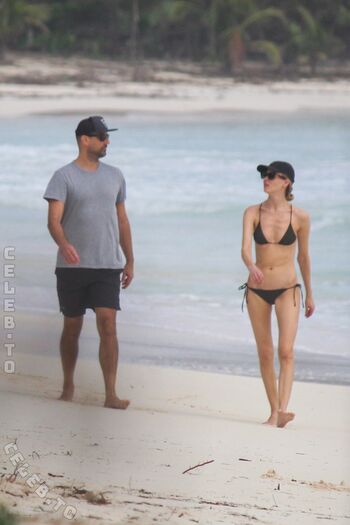 Full leaked Martha hunt page private onlyfans photo