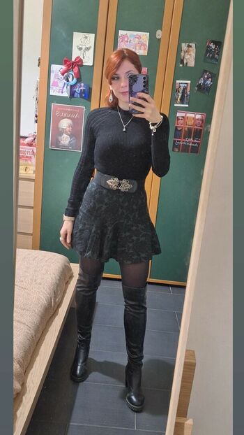 Full leaked Mary mayfair page private onlyfans photo