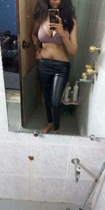 Full leaked Maryam ahmed page private onlyfans photo