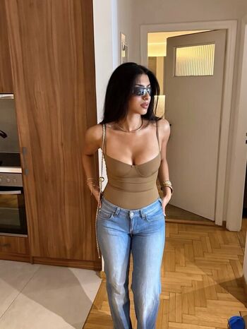 Full leaked Maryamazinani private onlyfans photo