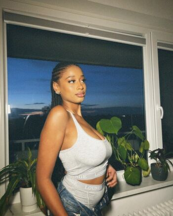 Full leaked Maryyyxlo private onlyfans photo