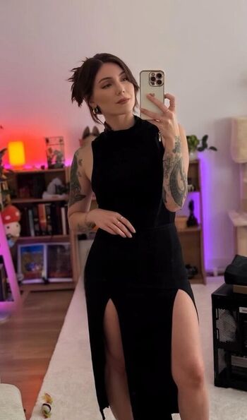 Full leaked Nicki minaj/ private onlyfans photo