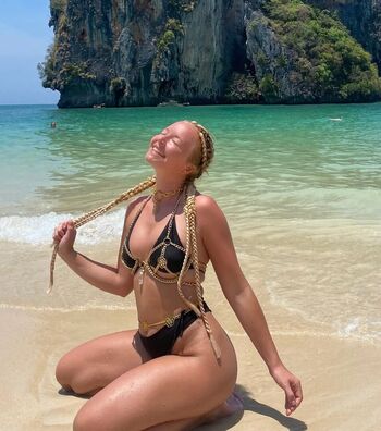 Full leaked Marzzzz page private onlyfans photo