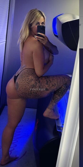 Full leaked Mature women private onlyfans photo