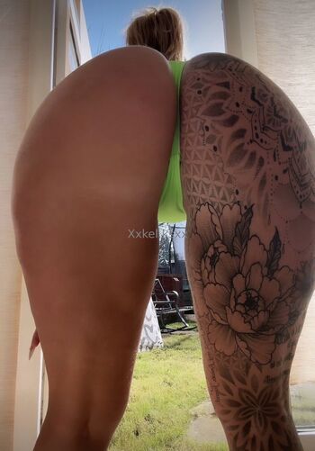 Full leaked Mature women private onlyfans photo