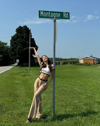 Maureen Montagne (Miss Globe 2021)