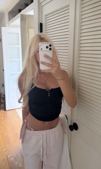 Mavie Noelle