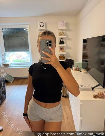 Full leaked Maxima mclk private onlyfans photo