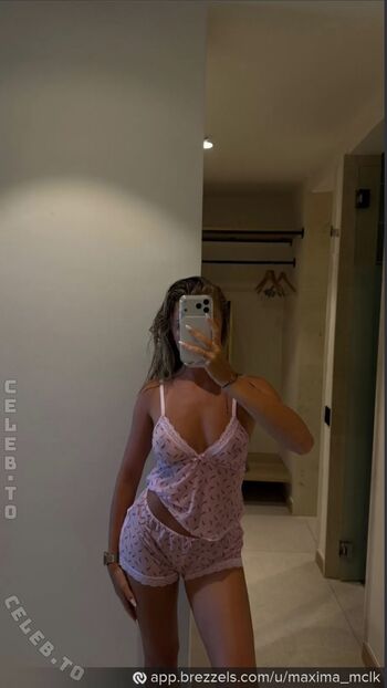 Full leaked Maxima mclk private onlyfans photo