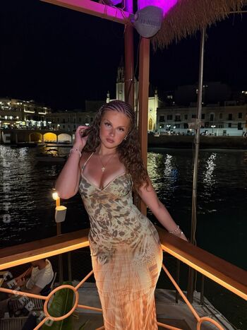 Full leaked Mayaa zr private onlyfans photo