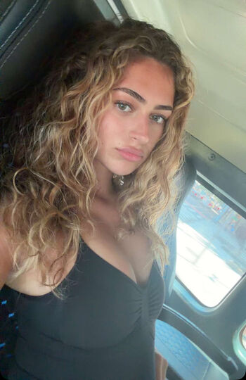 Full leaked Maybeshana private onlyfans photo