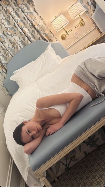 Mazzy Joya / mazzyjoya / petalspliff