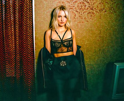 Full leaked Mckenna grace  page private onlyfans photo