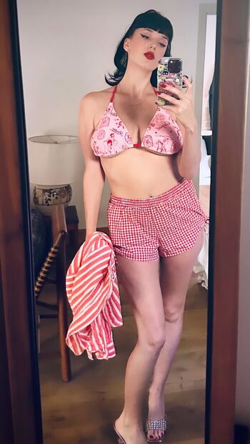 Full leaked Megan louise private onlyfans photo