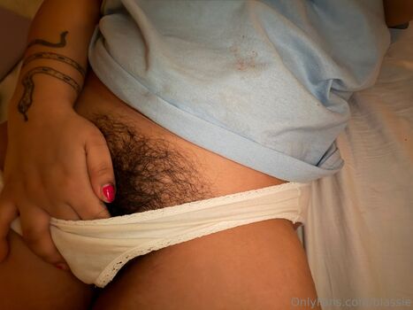 Full leaked Megantheevalium private onlyfans photo