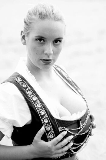Full leaked Meike jegottka private onlyfans photo