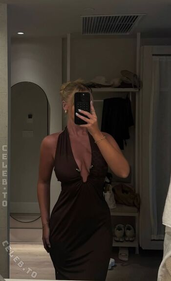 Full leaked Melaniethrr private onlyfans photo