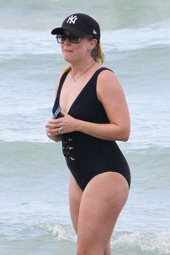 Melissa Joan Hart