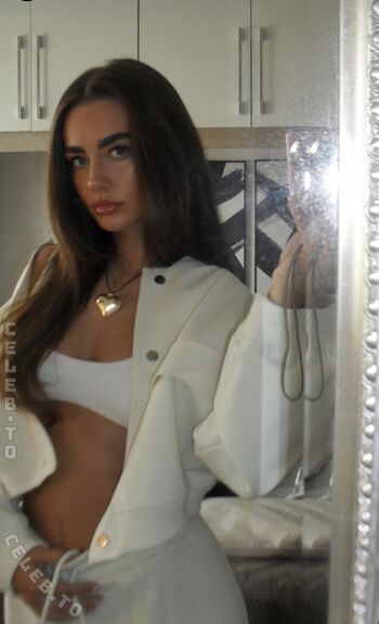 Full leaked Mell richards page private onlyfans photo