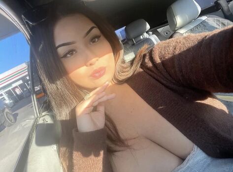 Full leaked Mellyjellyxo private onlyfans photo