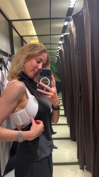 Full leaked Melonstolemon private onlyfans photo