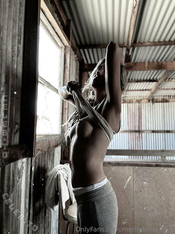 Full leaked Merindahbrooke private onlyfans photo