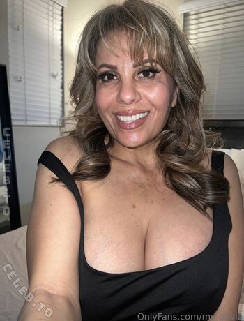 Full leaked Mexymilf private onlyfans photo