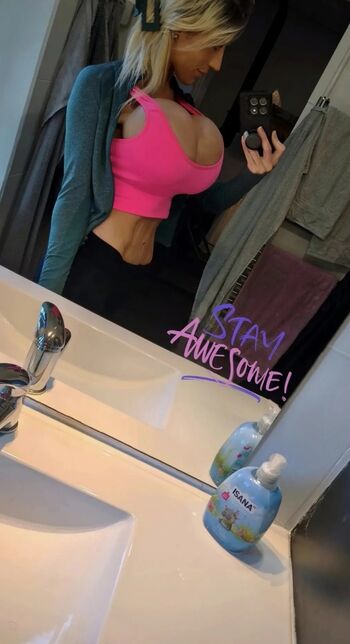 Full leaked Mia borgan private onlyfans photo