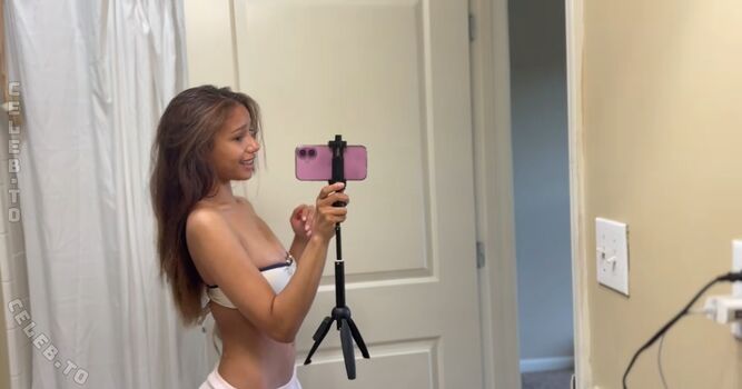 Mia Gates