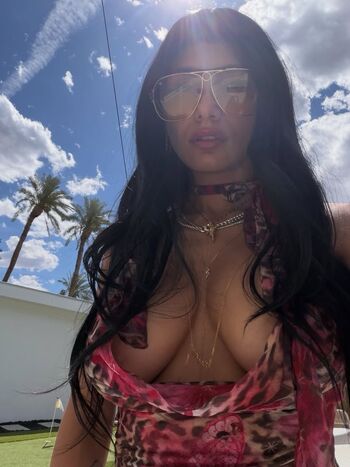 Full leaked Mia khalifa private onlyfans photo