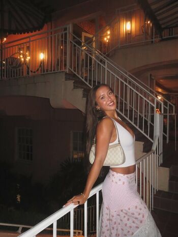 Full leaked Mia kuo private onlyfans photo