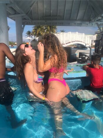 Full leaked Mia pincivero private onlyfans photo